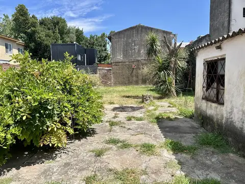 Oportunidad – Casa en lote propio a refaccionar en Boulogne