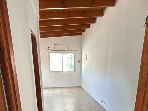 Depto Tipo Casa en Alquiler de 1 dormitorio