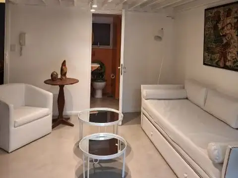 Recoleta, Rodriguez Peña 2000, 2 amb, 67m2, u$s 850 + gastos. Expensas Julio 2025 = aprox  $ 21...