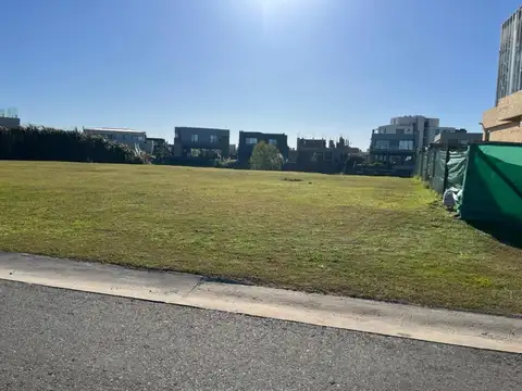 Lote en Venta, 550m2, en Barrio Náutico Canal, Dique Lujan, Tigre