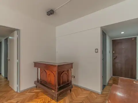 Departamento de 3 Ambientes c/dependencia en Caballito