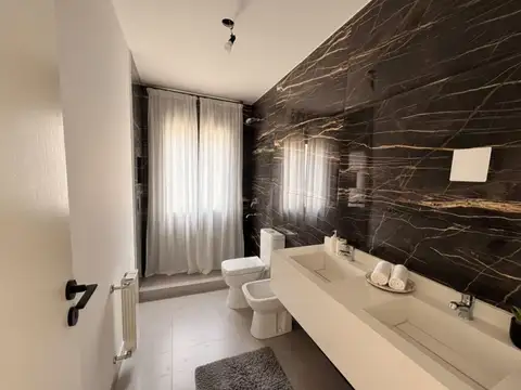VENTA CASA PILAR DEL ESTE 4 AMBIENTES-FINANCIA