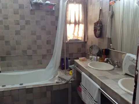 Casa - Venta - Argentina, Morón - CHILE 300