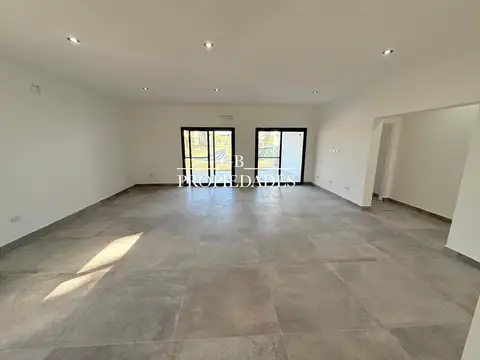 Casa en Venta en Pilar del Este - San Ramon, USD 165.000
