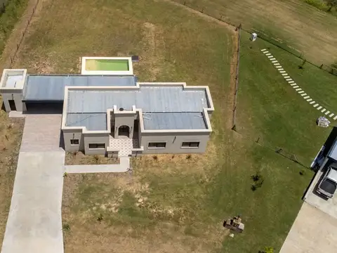 Casa en Venta en La Asunción Club de Campo, USD 240.000