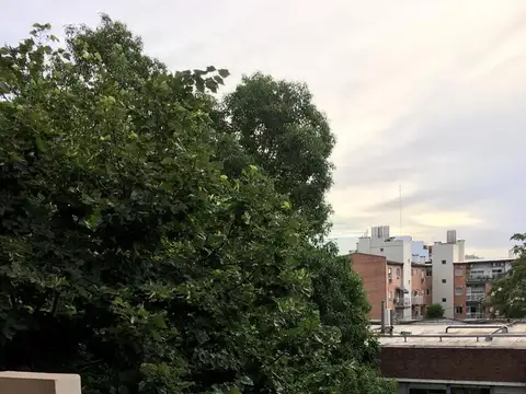 Departamento en Alquiler en Coghlan, $ 500.000