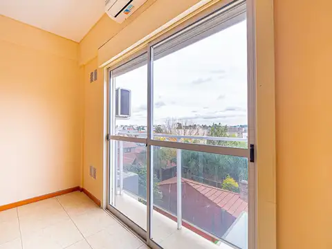 Departamento en Venta en Isidro Casanova, USD 54.000
