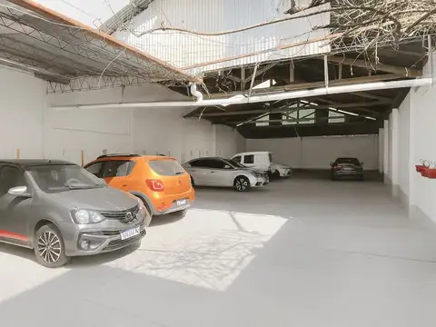 Cochera y Local Comercial en Salta al 300, Sm de Tucumán