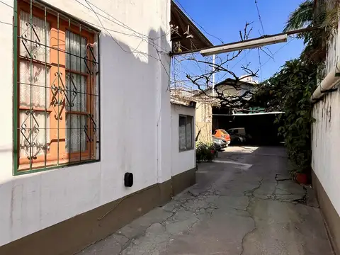 Cochera y Local Comercial en Salta al 300, Sm de Tucumán
