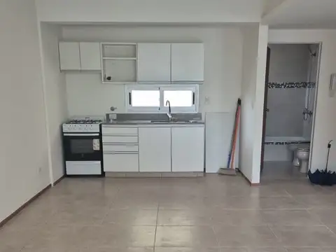 Villa Urquiza Excelente dos ambientes amplios ctfte muy luminosos con balcón aterrazado con parrilla