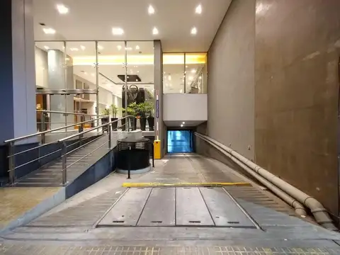 Cochera en venta y en alquiler en La Plata