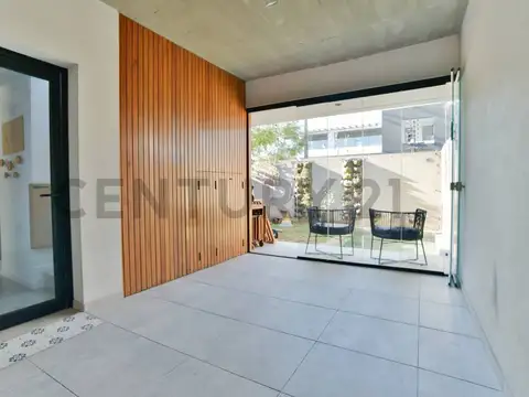 Depto Tipo Casa en Venta de 4 ambientes