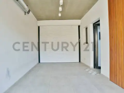 Depto Tipo Casa 4 ambientes con 2 baños