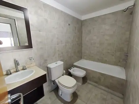 Departamento en Alquiler con 1 cocheras
