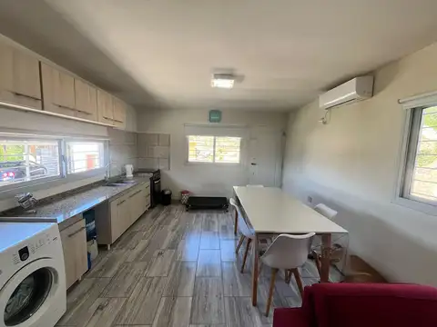 Casa 6 ambientes con 3 baños