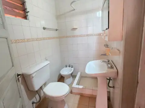Depto Tipo Casa en Venta 40 años