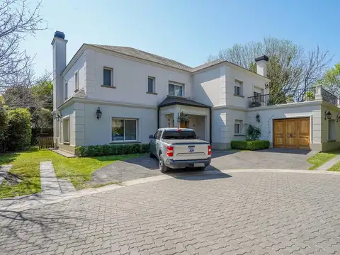 CASA EN VENTA EN BARRIO CERRADO IBERA EN LA HORQUETA