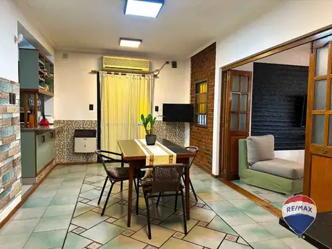CASA 4 AMBIENTES EN VENTA EN LAFERRERE CON QUINCHO