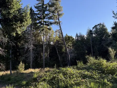 Terrenos y Lotes en Venta en San Carlos de Bariloche [Cod: 24-8400]
