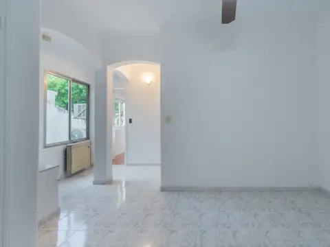 Depto Tipo Casa en Venta 70 años