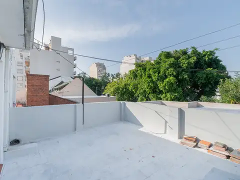 Venta PH 3/4 Ambientes con Terraza Propia en Villa Pueyrredón – Sin Expensas
