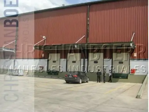 NAVE DE 1.664m² UBICADO DENTRO DE UN COMPLEJO CON SEGURIDAD