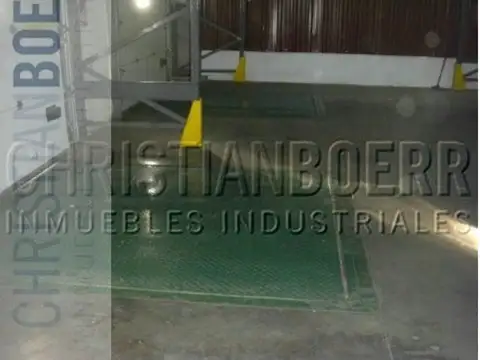 NAVE DE 1.664m² UBICADO DENTRO DE UN COMPLEJO CON SEGURIDAD