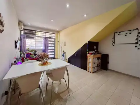 Depto Tipo Casa en Venta de 1 dormitorio