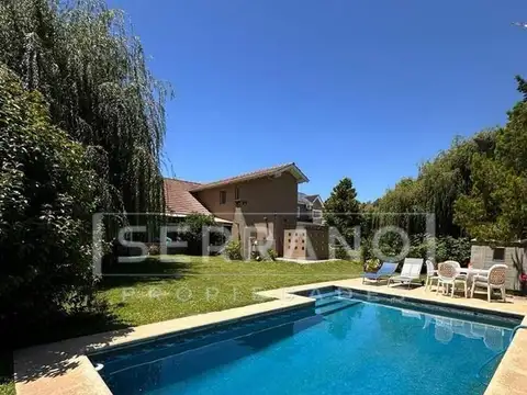 Venta Casa de 3 dormitorios con piscina en La Delfina, Pilar