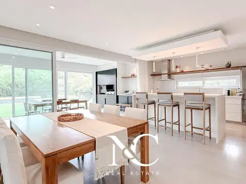 Casa en Venta al Este