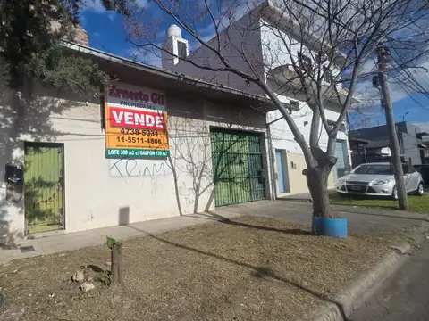 Galpon de 170mts sobre lote de 300mts