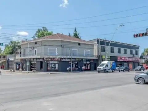 EDIFICIO EN BLOQUE 100
