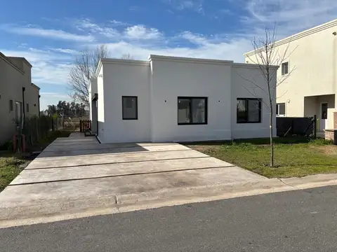 Excelente Casa en 1 planta a estrenar en Vila Marina II