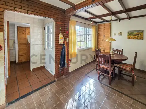 PH 3 Ambientes en Chilavert | 148 m² Totales | Entrada Independiente, Patio y Parrilla | Cochera