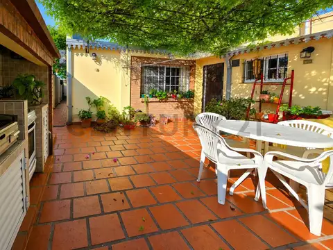 PH 3 Ambientes en Chilavert | 148 m² Totales | Entrada Independiente, Patio y Parrilla | Cochera