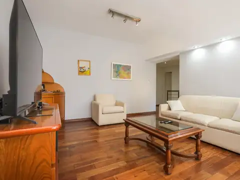 Casa en Venta en Villa del Parque, USD 380.000
