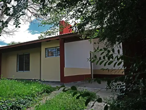 Casa en alquiler ubicada en Barrio Portal de la Aguada