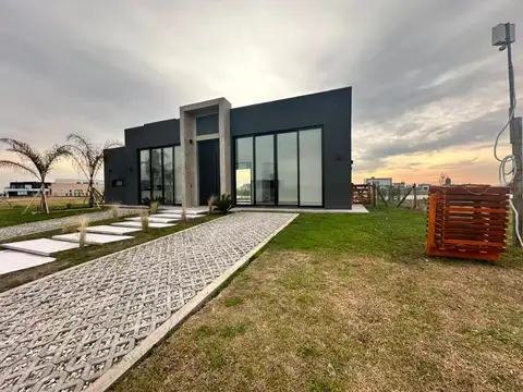 Hermosa Casa en Santa Clara al sur