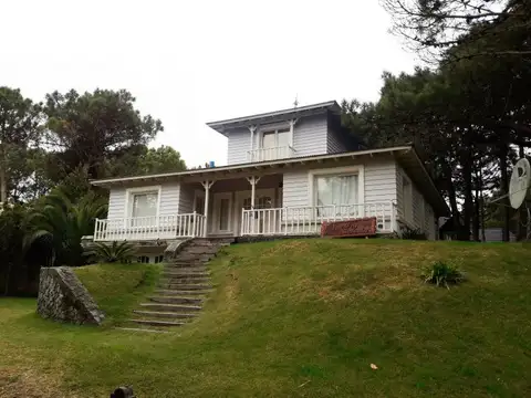 Venta  Chalet en Pinamar Norte.