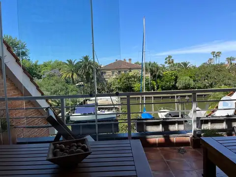 Maximino Pérez 400, Piso 1