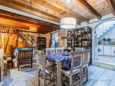 Depto Tipo Casa en Venta de 4 ambientes