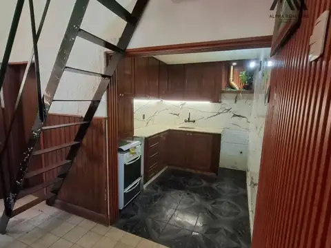 Casa 5 ambientes con 1 baño