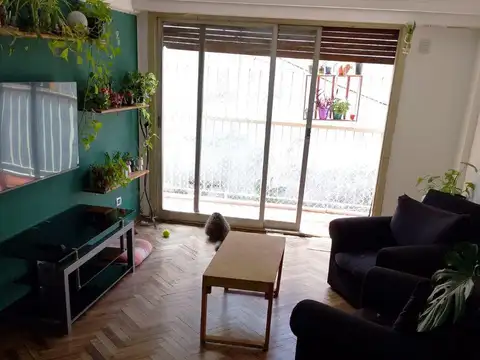 carlos gomez 100, Piso 2