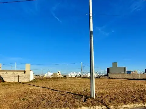 Lote en Valle Cercano – Ideal para inversión en Zona Sur!