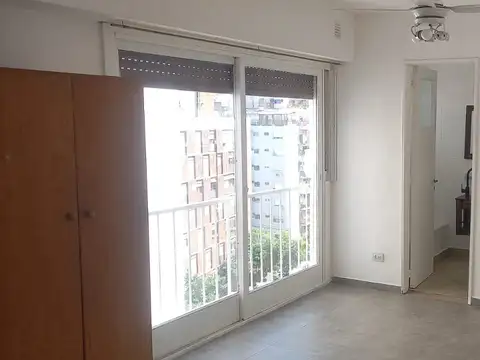 Ambiente Grande Con Mucha Luz Natural, Sanchez De Bustamente 731