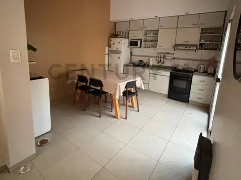 Suipacha 2500, Piso 0