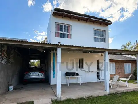 VENTA de Casa de 3 dormitorios con pileta, galería y amplio patio