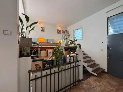 Excelente PH de 3 ambientes con patio!