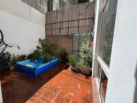 Excelente PH de 3 ambientes con patio!