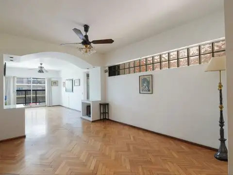 DEPTO EN VENTA 3 AMBIENTES C/DEP. Y PATIO